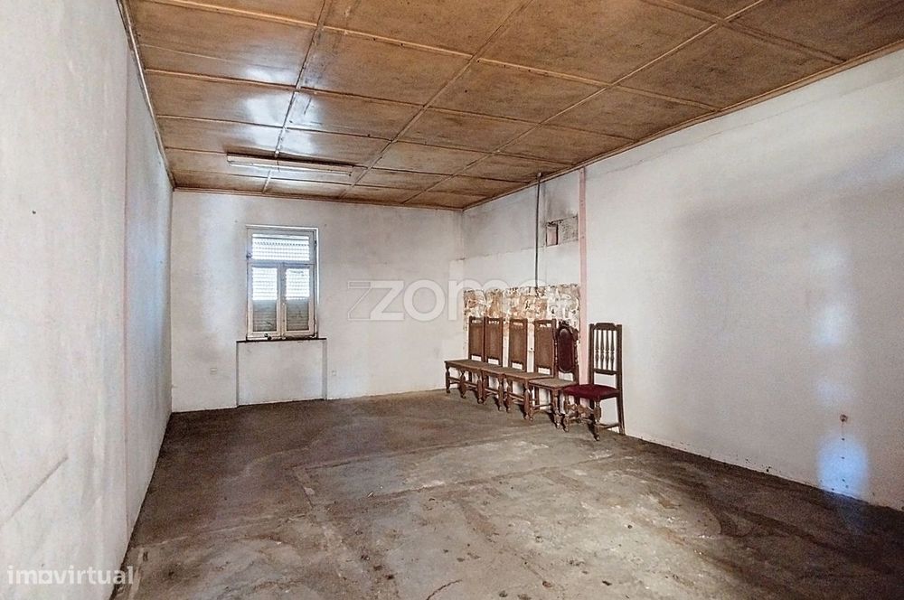 Moradia T2 no centro da Palhaça
