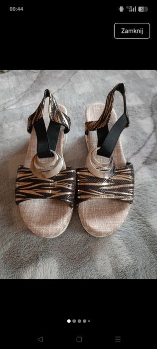 Nowe sandałki damskie.