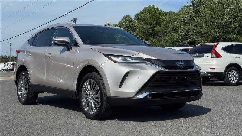 2023 Toyota Venza XLE