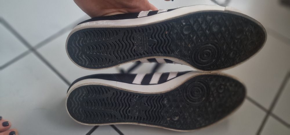 Trampki, tenisówki Adidas damskie czarno-białe 40 2/3