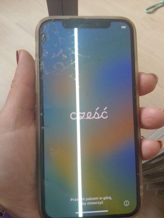 Iphone XS ,256 GB , uszkodzony działający!