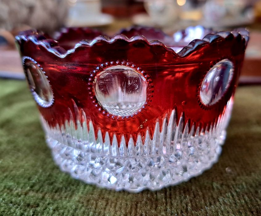 Manteigueira antiga em cristal