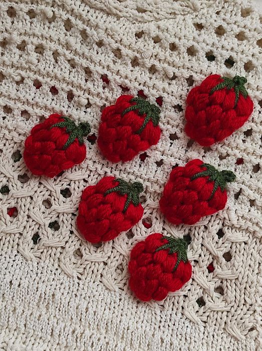 Maliny truskawki 3D na szydełku - 6 sztuk
