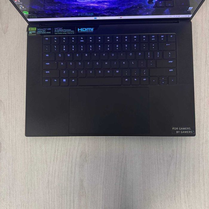 Razer Blade 16 RZ09-0510 2K OLED 240Hz i9-14900HX 32GB DDR5 SSD 1TB ...
