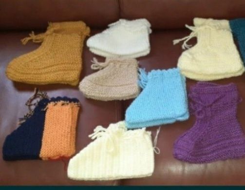 Pantufas de lã feitas à mão novas adulto e bebé