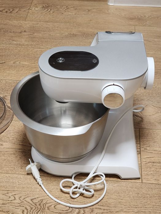 Кухонна машина  Bosch MUM 54