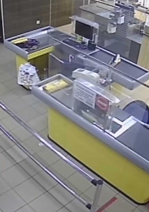 Касовий бокс зі стрічкою  б/у