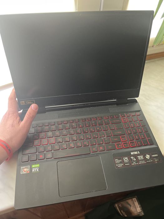 Acer nitro 5 (model  N22C1)