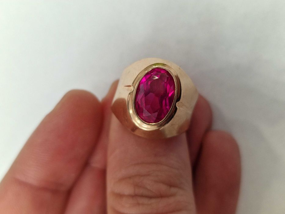 Złoty sygnet męski/ 583/ 6.44 gram/ R18/ ZSRR od 1958 roku/ Korund