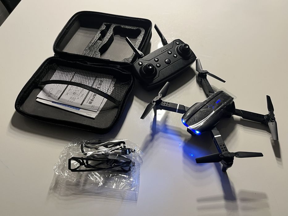 DRON E88 Kamera! Łatwa Obsługa/Idelany na Prezent!!