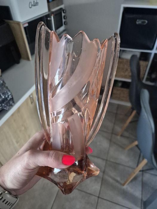 Wazon czerwony szklany