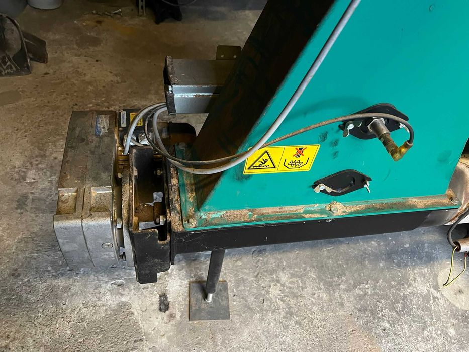 Piec na Trociny Zrębki Płytę MDF HDF Wióra inne Odpady Heizomat 300kw