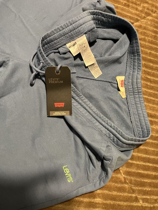 2 calções ADIDAS e LEVI’S novos XXL