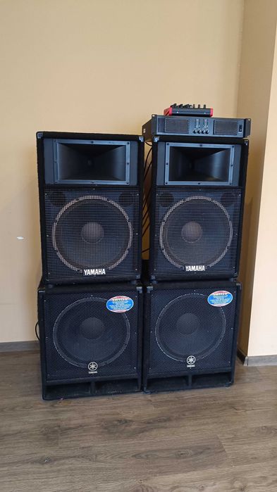 Nagłośnienie estradowe Yamaha + Thomann t.amp / TSA 4-1300