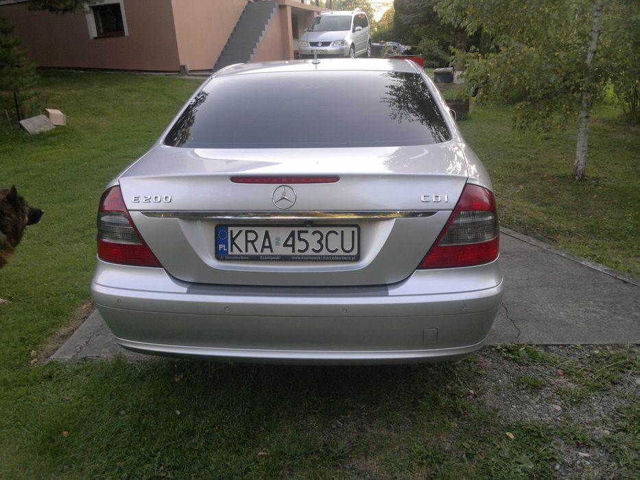 Mercedes W211 lift  E200.  drogi bo musi