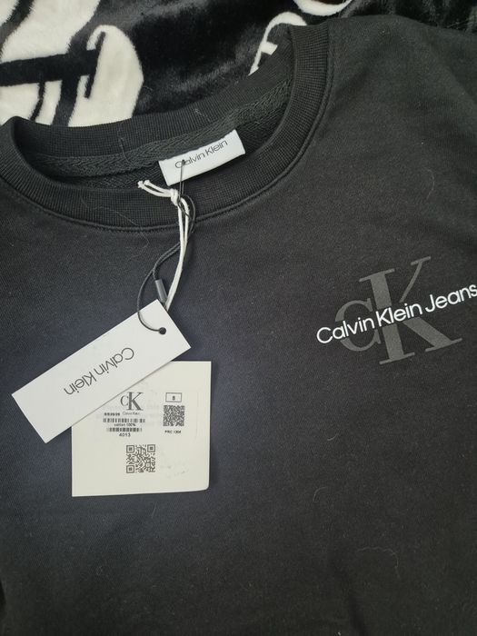 Czarna bluza ck r. S
