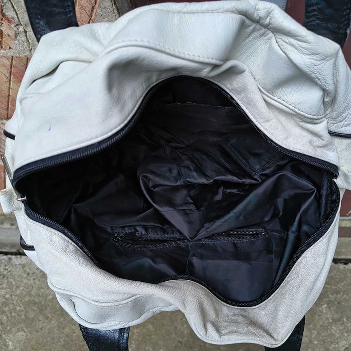 Сумка жіноча біла шкіряна