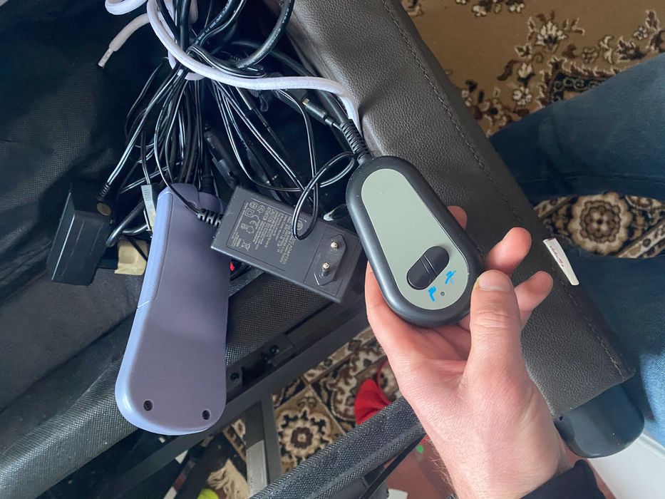 Крісло реклайнер з пультом