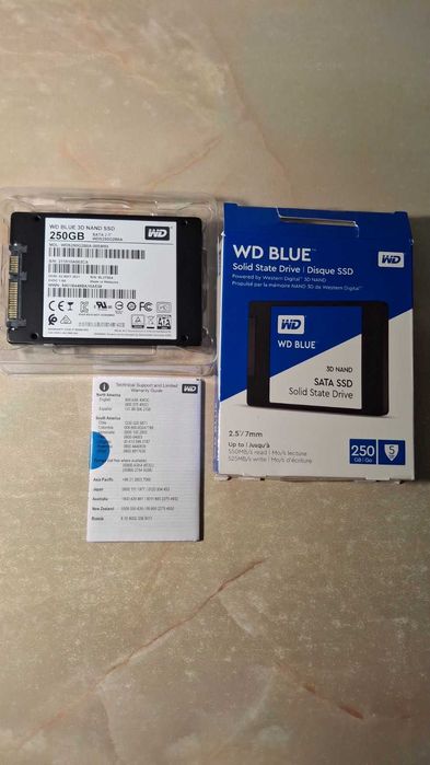 SSD диск Western Digital Blue 250 GB (WDS250G2B0A)