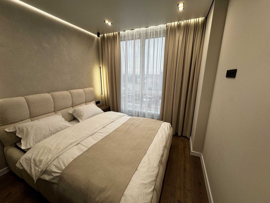 Однокімнатна квартира з дизайнерським ремонтом у центрі міста