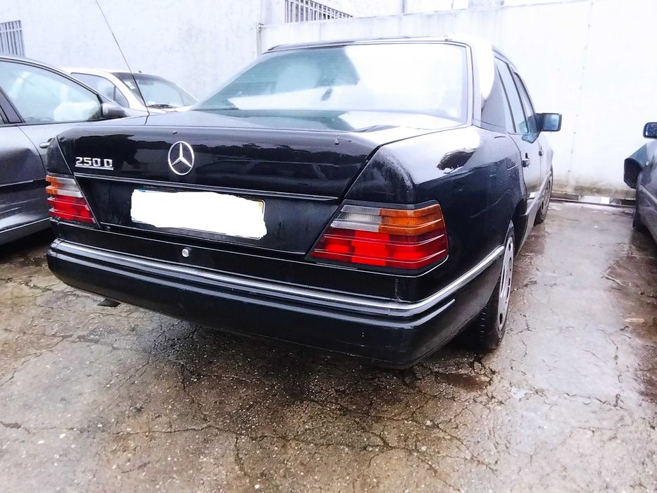 Mercedes 250 D 2004 | PARA PEÇAS |
