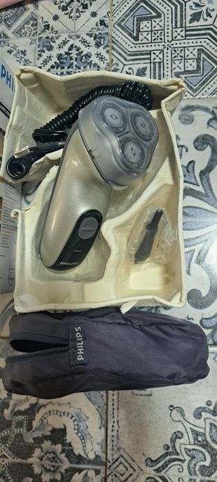 Машинка  Philips 6600 з відкідним тримером