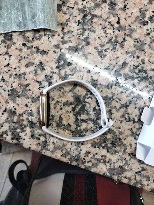 Relógio Xiaomi Smart band 8 como novo