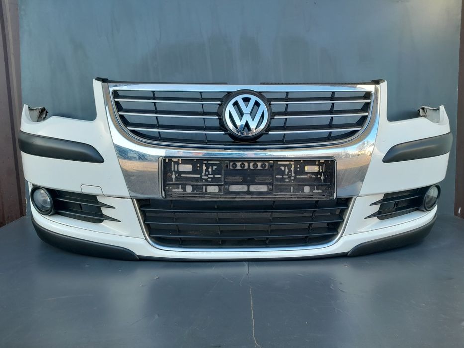 Бампер передній VW Touran Cross 2007-2010р Бампер Передний Тоуран Крос