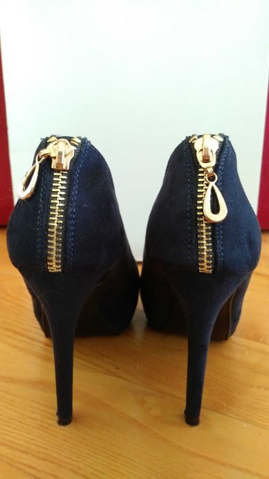 Buty na obcasie SERGIO TODZI