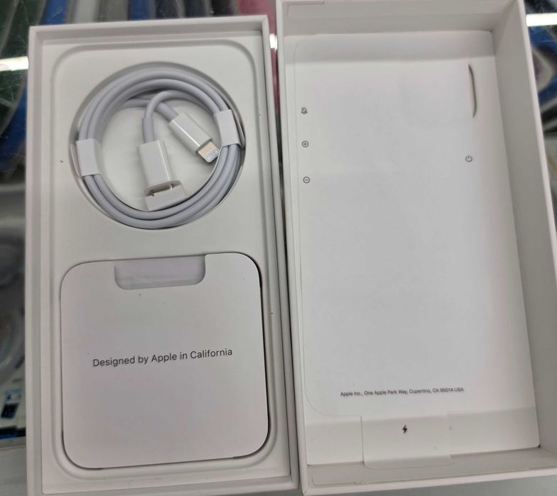 Iphone 13 256GB Bat 100% Telakces Felicity *Raty 0%