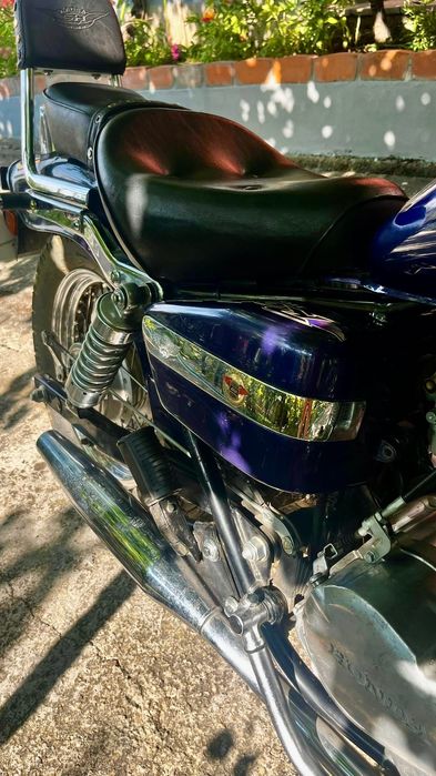 Honda Rebel 125cc “Live to Ride” – 1997 – 4.062 km