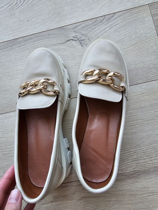 Лофери натуральна шкіра 36 розмір на 23 см