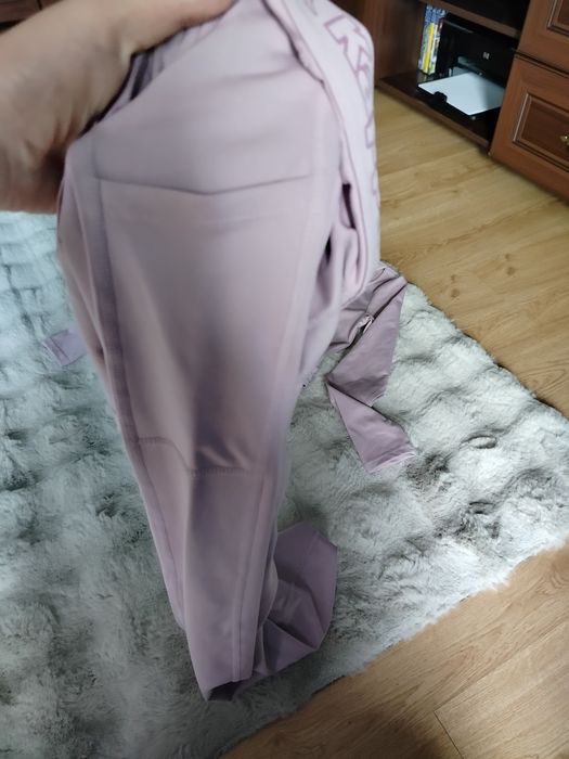 Sprzedam stroj sportowy  dla dziewczynki Kappa