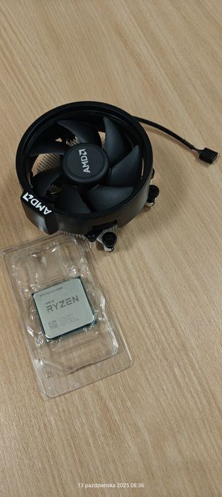 AMD Ryzen 3 3200G + oryginalne chłodzenie