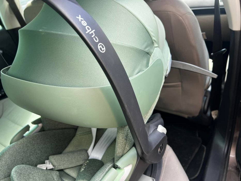 Ovinho Clout T i-Size - Cybex Platinum