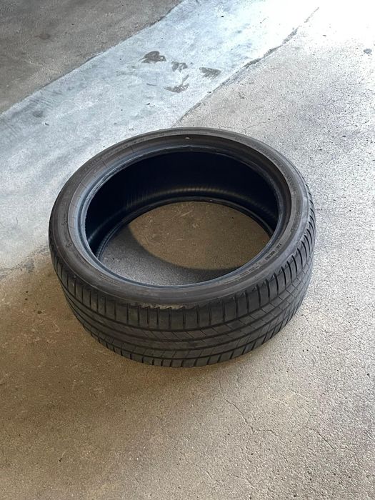 pneu bridgestone turanza t005 245/40R19 94W