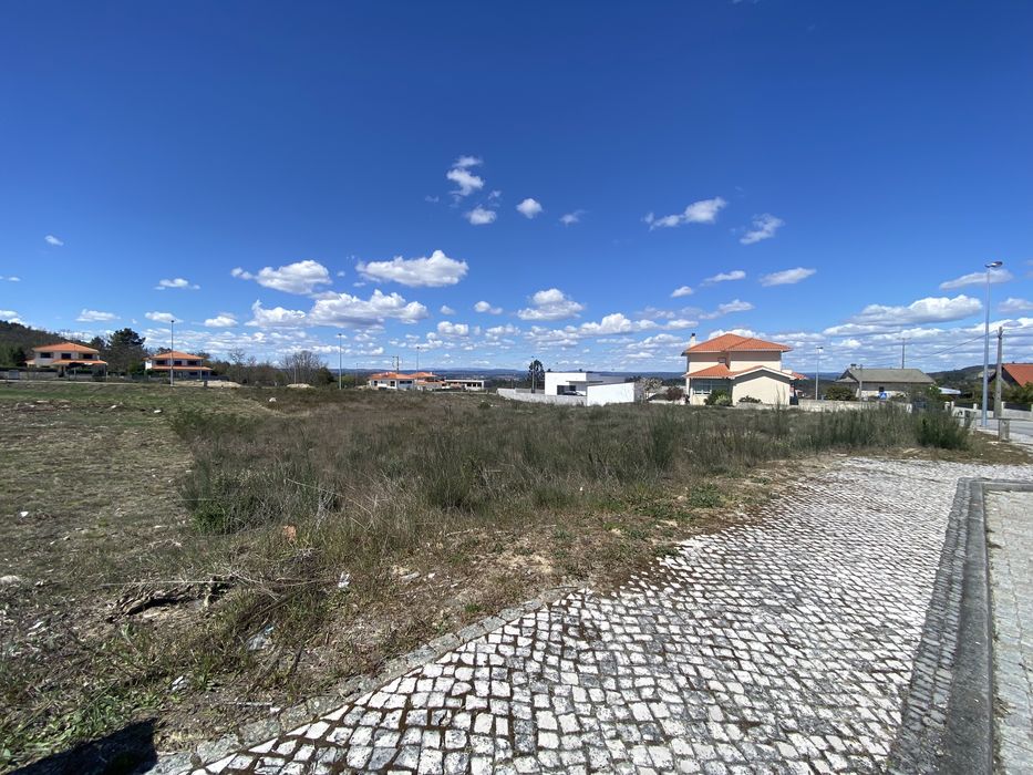 Lote Terreno 558m2 Mangualde