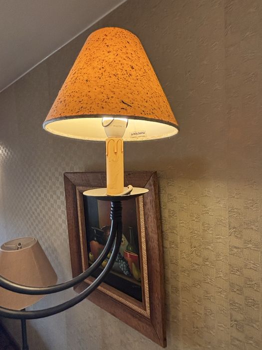 Candeeiro de teto em ferro forjado