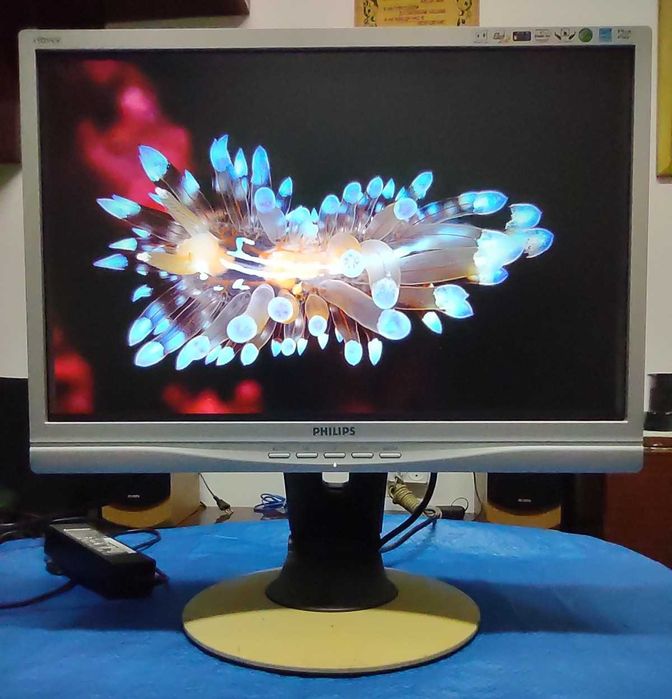 Продам монитор PHILIPS 190WV7CS 19"