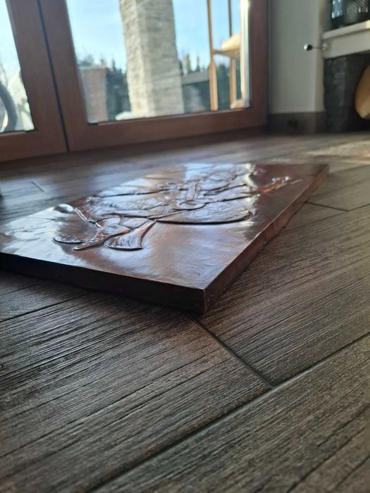 Ręcznie wykonana płaskorzeźba miedziana, hinduskie bóstwo