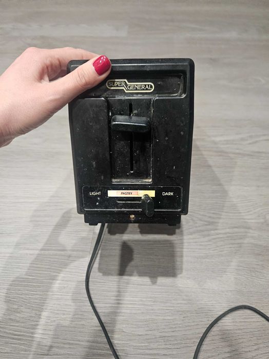 Електричний тостер