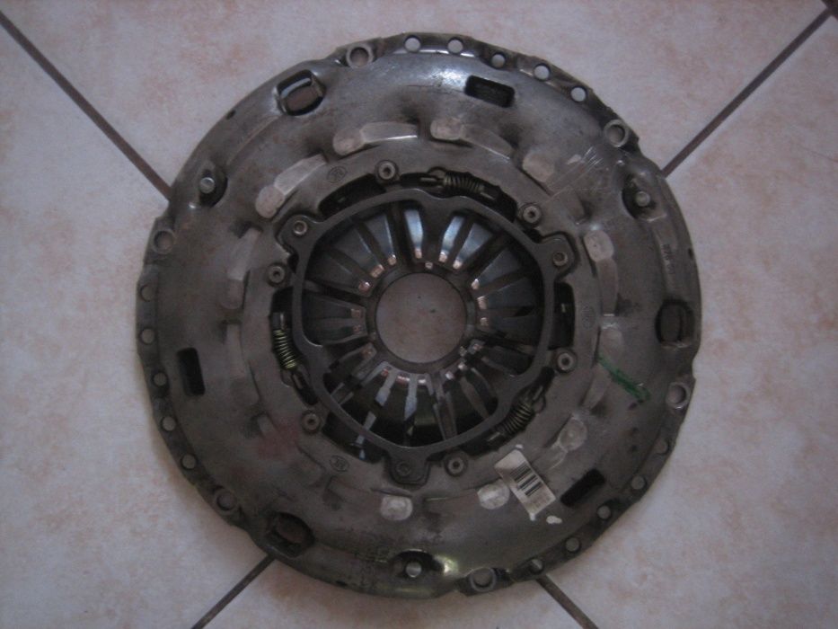 Docisk sprzęgła Opel Zafira B 1.9 CDTI