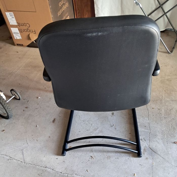 Cadeira escritório Bom estado