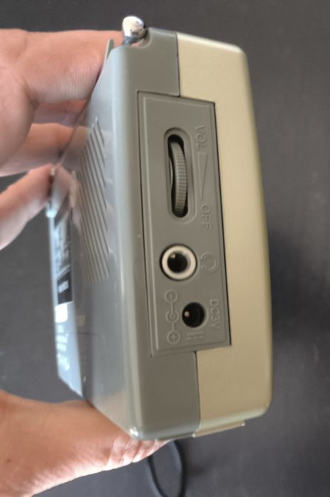 Rádio portátil vintage