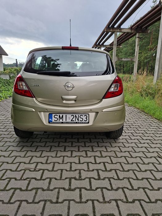 Opel Corsa D Cosmo | 1.2 80 KM | Bogate wyposażenie | 2 komplety kół