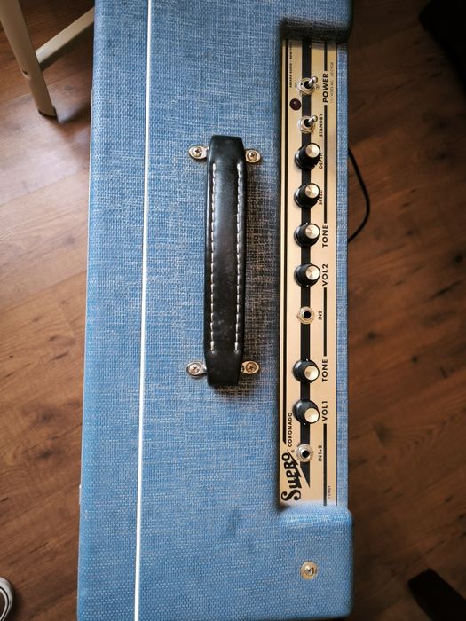 Vendo Amplificador, synth, case
