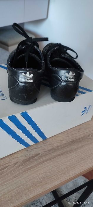 Кросівки adidas 38 розмір