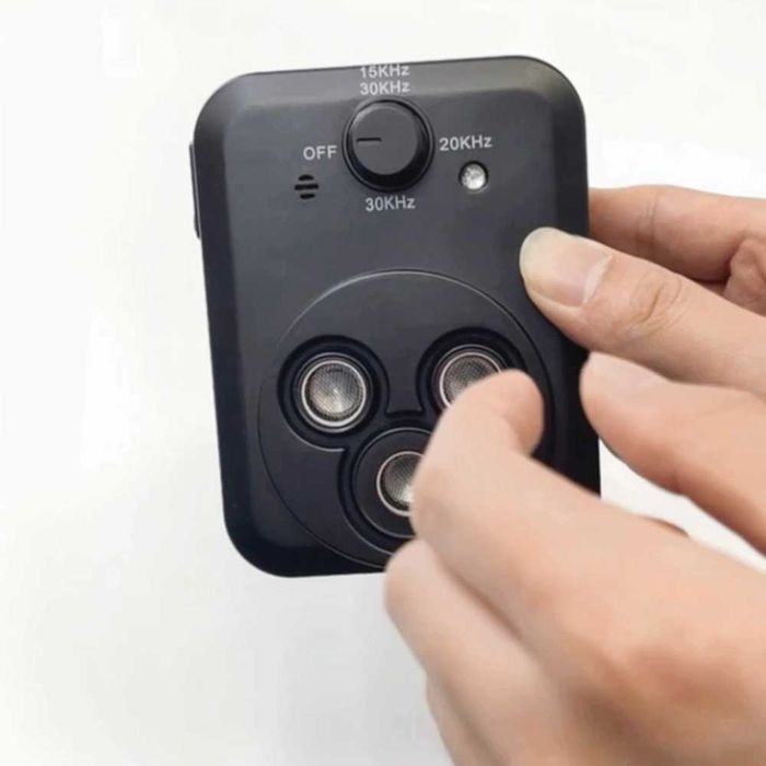 Уличный садовый отпугиватель собак, котов, птиц, мышей відлякувач PIR