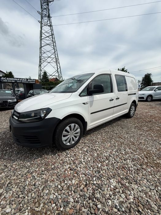 VW CADDY maxi  5-osobowy salon polska