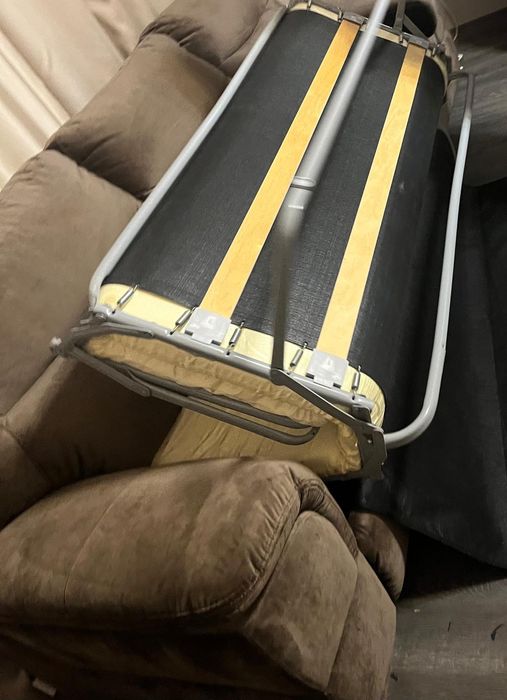 Продам розкладний диван не бувший у використанні.